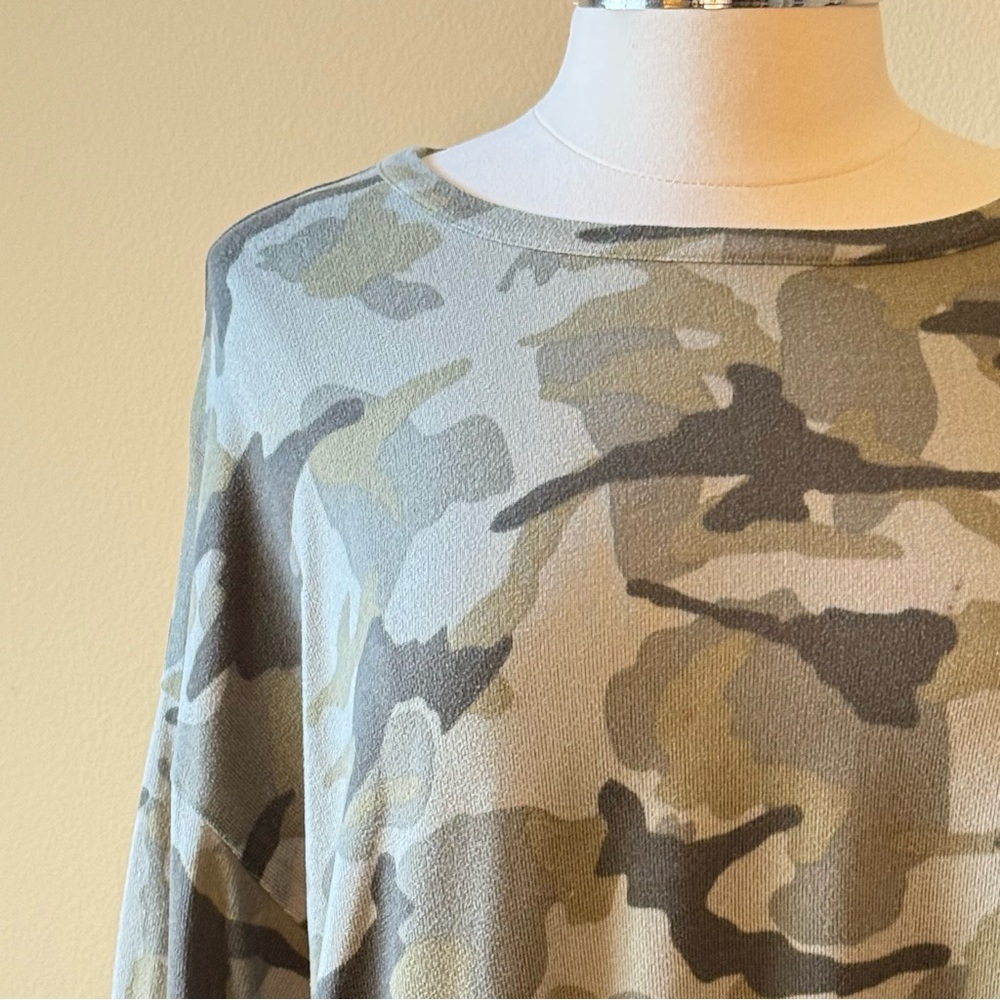 COMO VINTAGE Camo Lightweight Sweater Size XXL Tie Waist - Picture 2 of 7